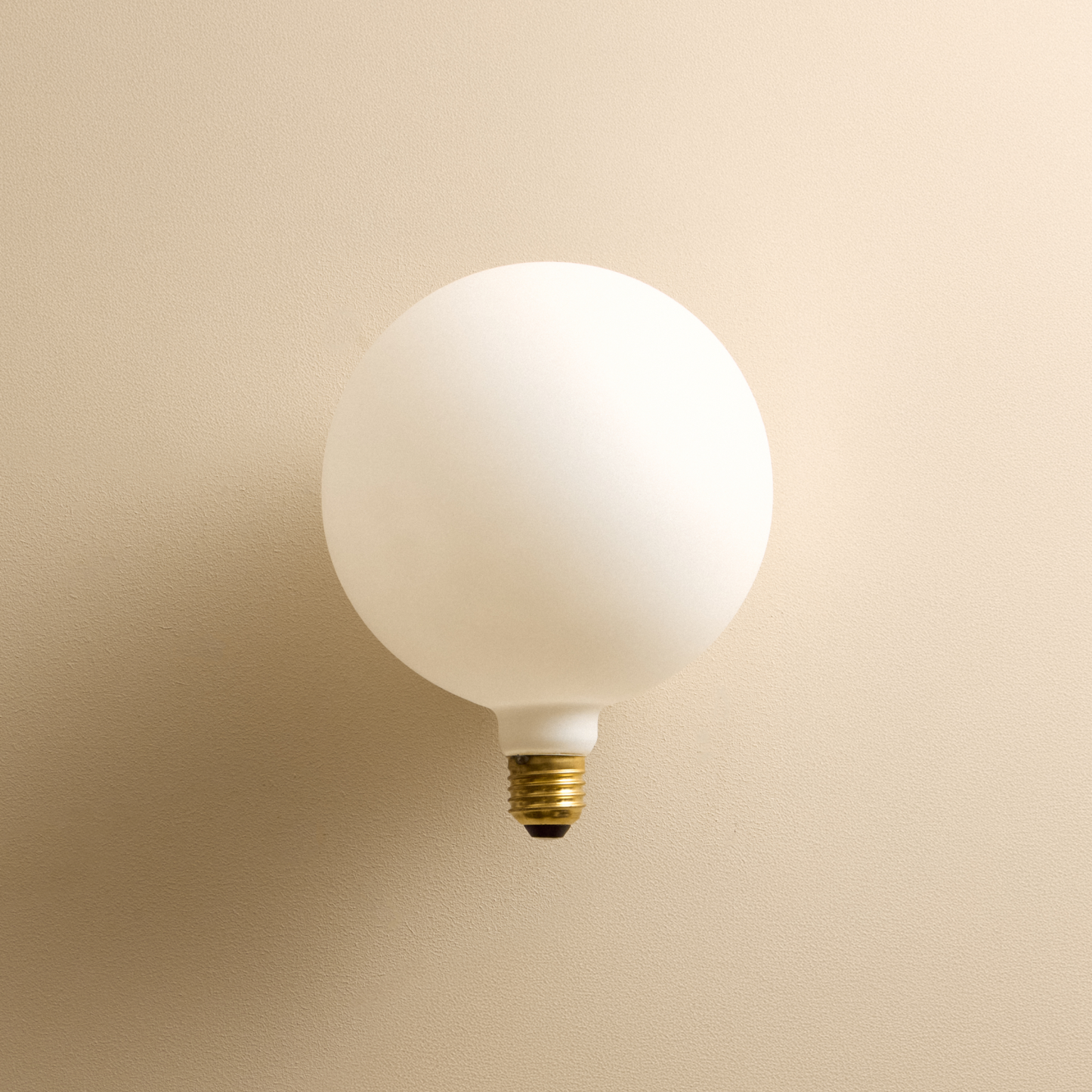 SPHERE BULB 4 8W DIM M.PORCELAIN