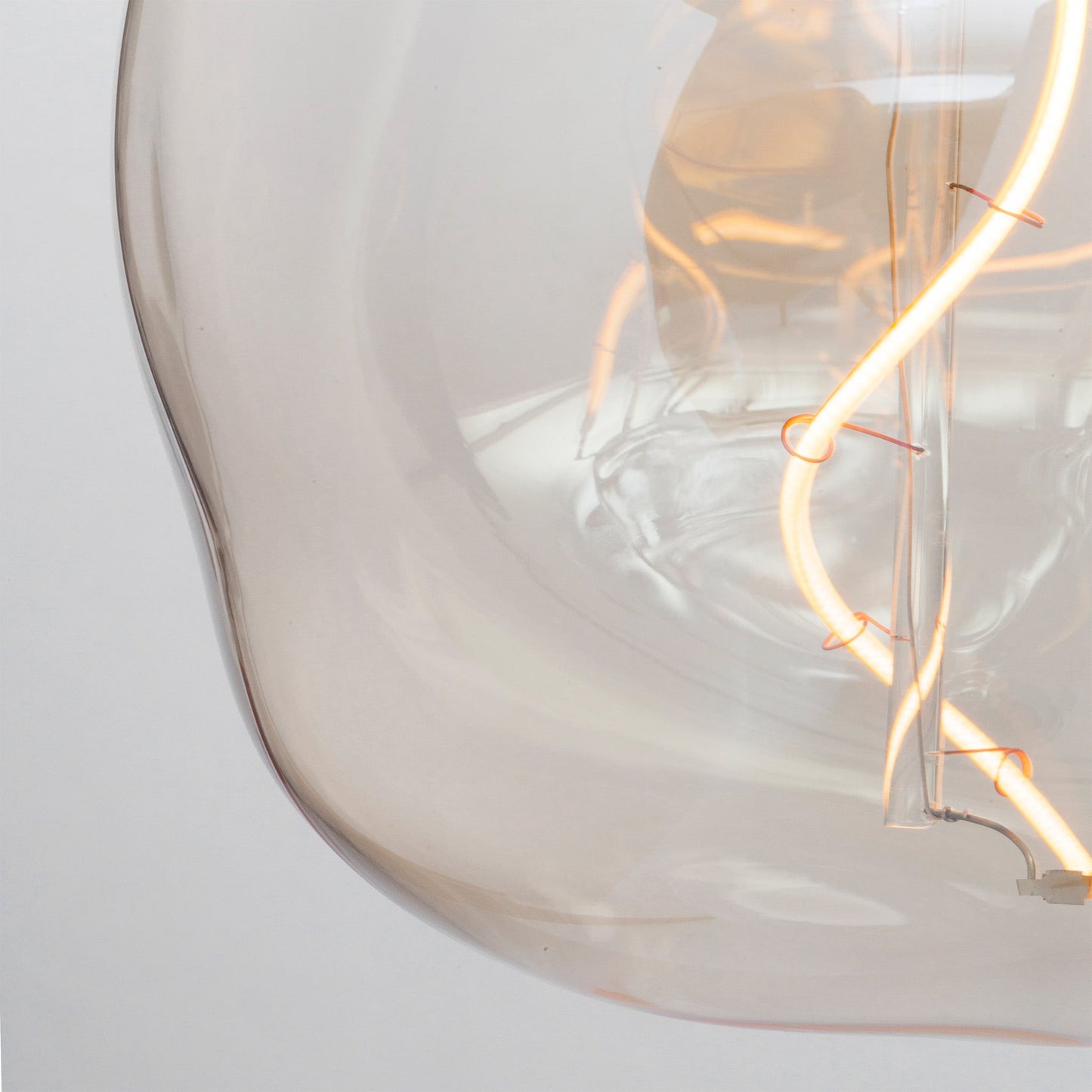 VORONOI 1 2W 2200K E26 LED BULB